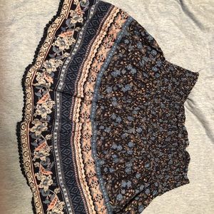Skirt floral pattern